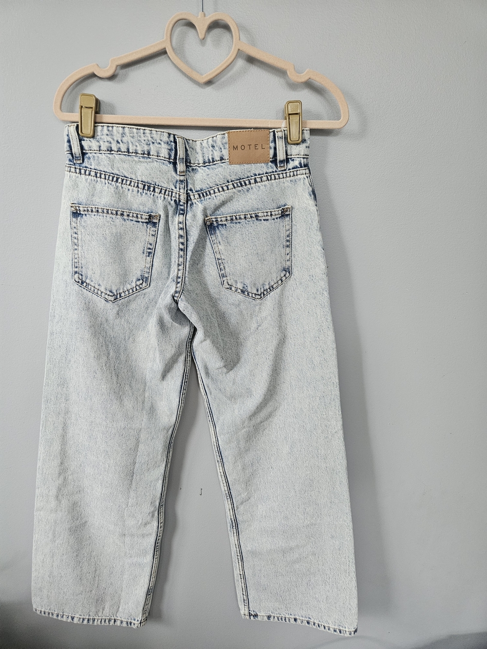 Motel Rocks Low Rise Parallel Jeans In 80s Light Blue Wash - Picture 4 of 7